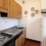 Stunning In With Kitchen Prázdninový dům