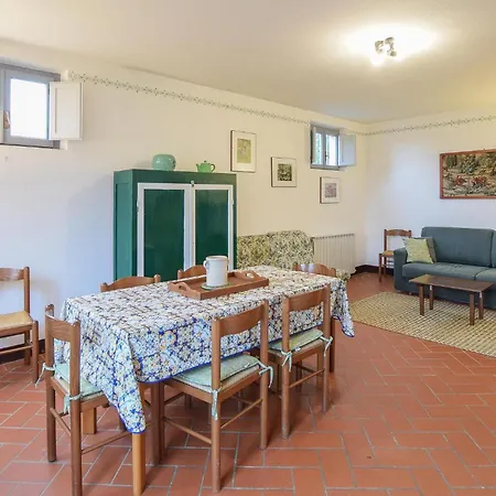 Stunning In With Kitchen 펜션 *